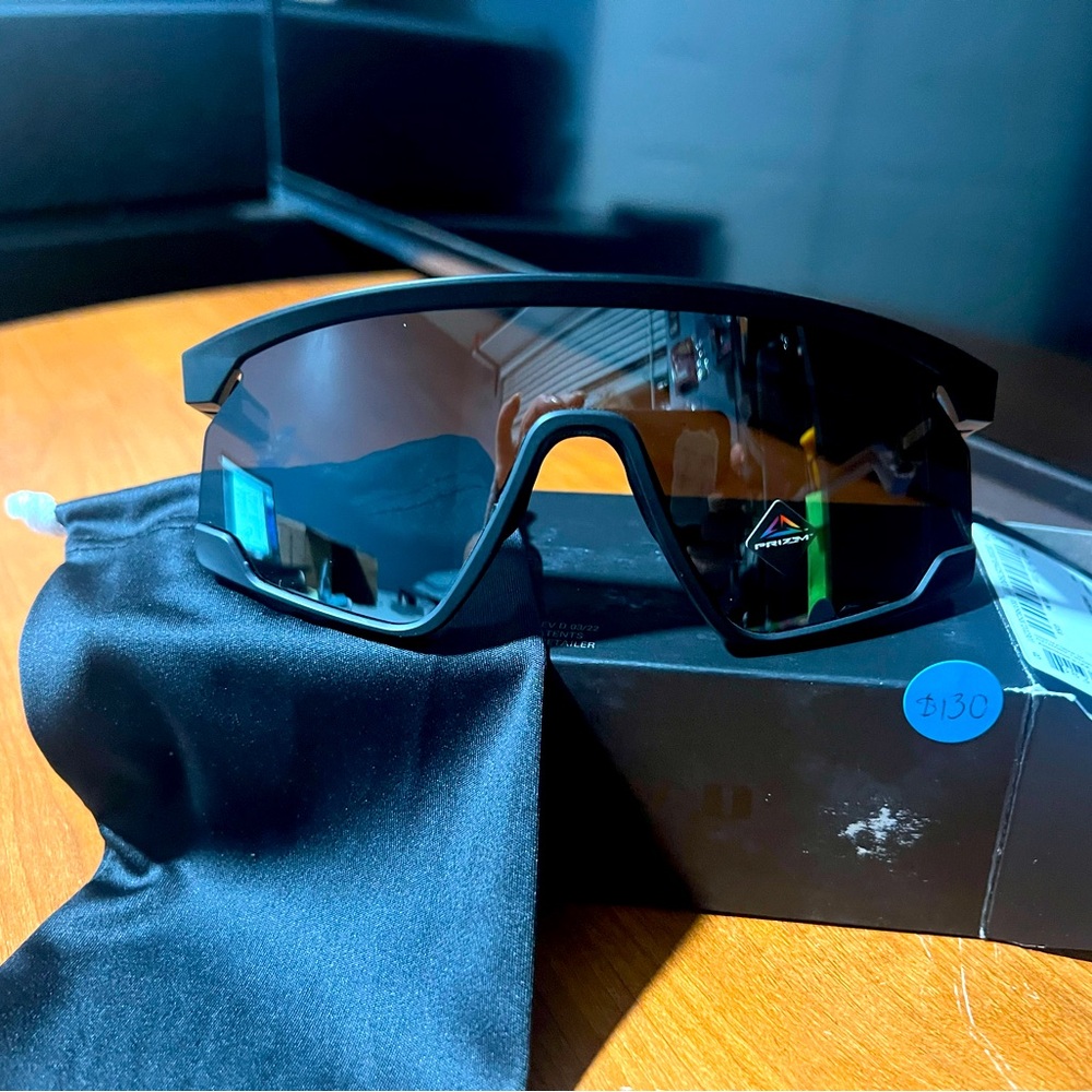 Oakley Sutro polarized sunglasses